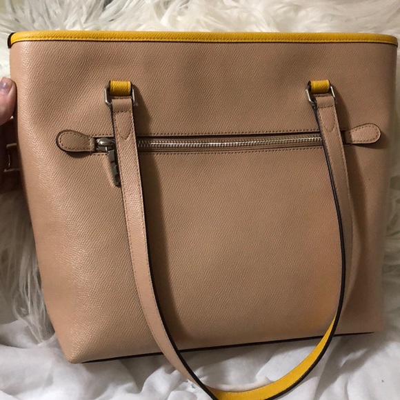 Nude Coach Purse - Picture 3 of 3